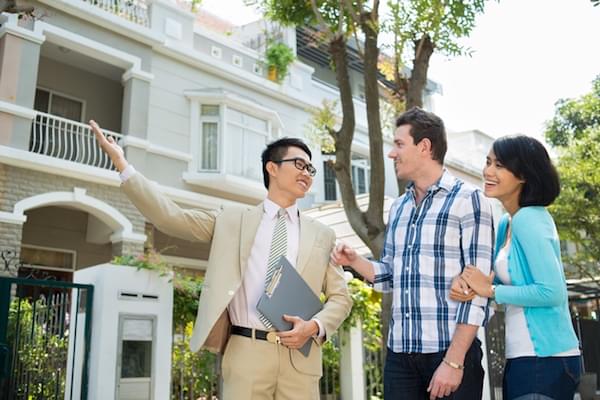 Môi giới Bất động sản 